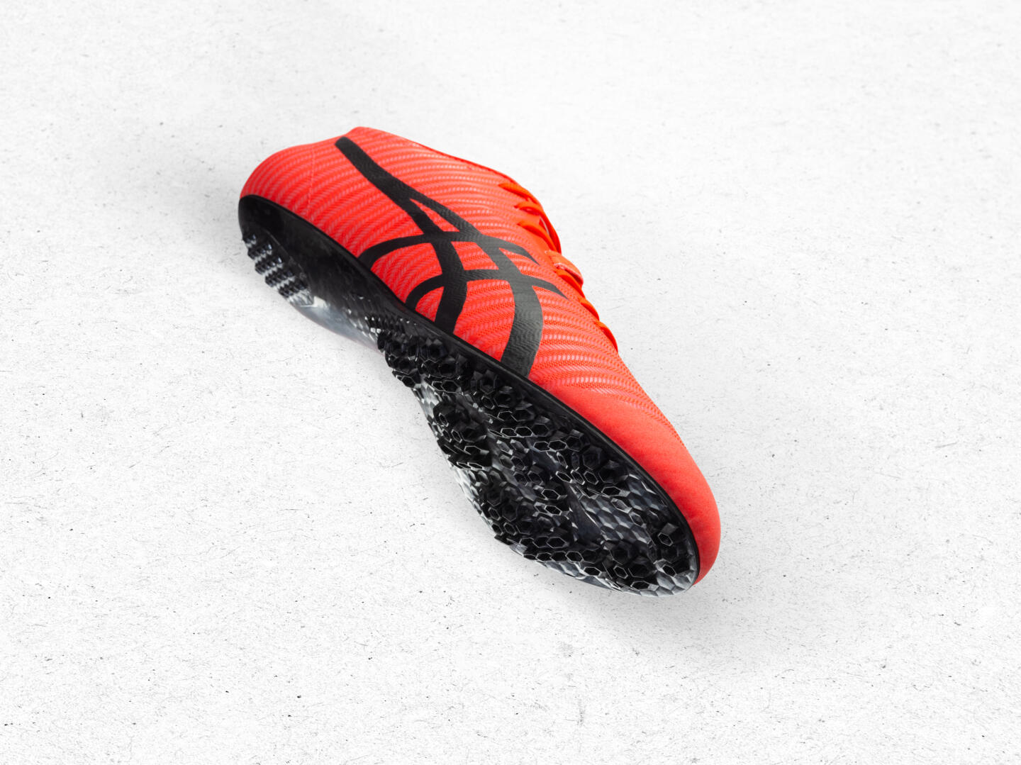 Кроссовки для бега, волейбола и лёгкой атлетики выпустил бренд Asics. Изображение номер 3