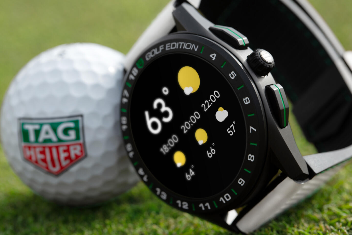 Бренд TAG Heuer представил смарт-часы для гольфистов. Изображение номер 1