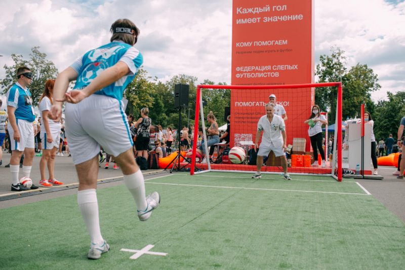 Поле возможностей: как незрячие спортсмены играют в футбол в России. Изображение номер 1