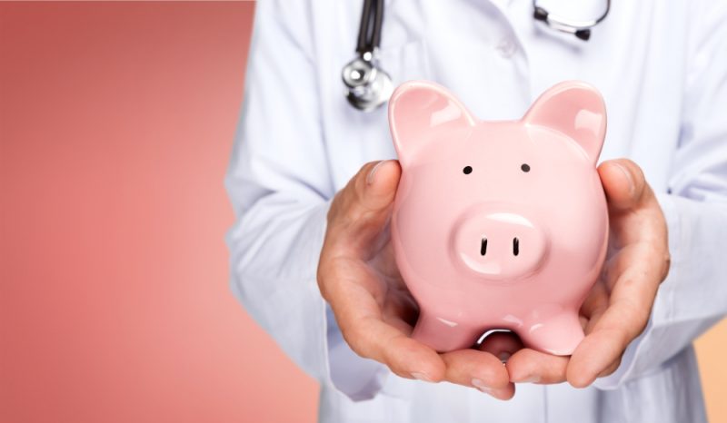 Как сэкономить деньги на врачах и лекарствах: 5 важных шагов. Изображение номер 1