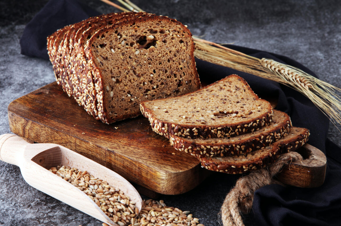 Вопрос: хлеб с семенами действительно полезнее обычного?. Изображение номер 3