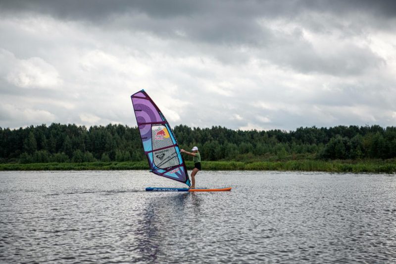 Как встать на виндсёрф: инструкция от вице-чемпионки мира Оли Раскиной. Изображение номер 9