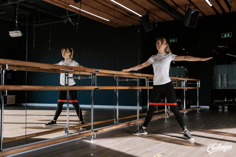 Тренировка для красивых ног и упругих ягодиц: 8 упражнений из балета. Изображение номер 5