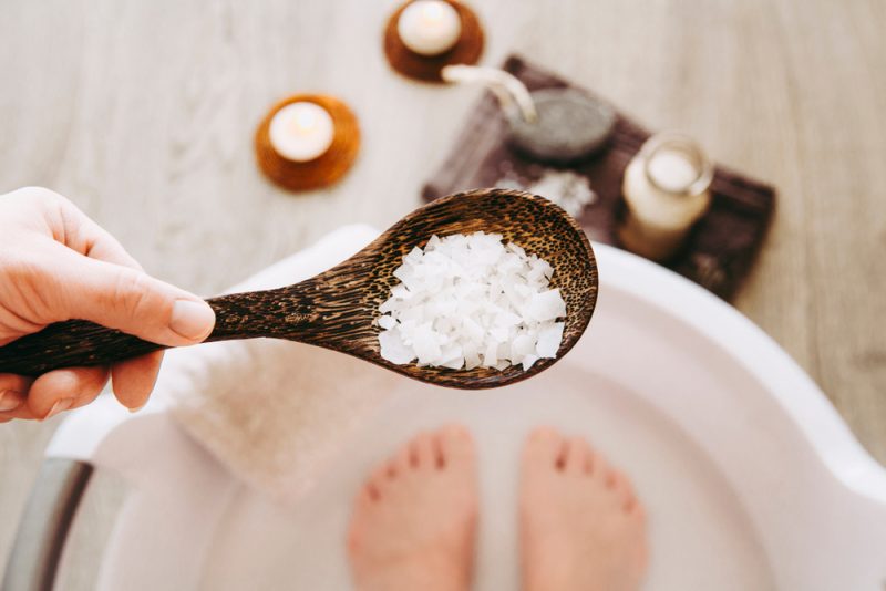 Чем полезна соль для ванны и как её использовать: 4 необычных способа. Изображение номер 2