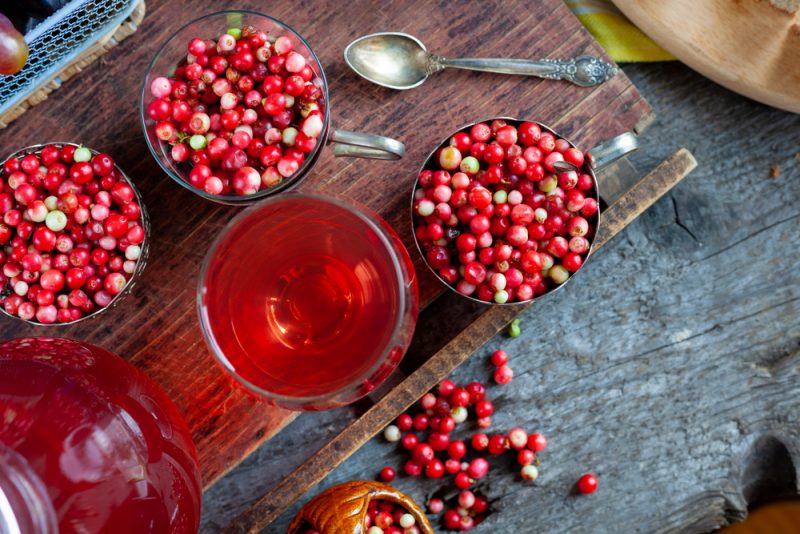 Изображение рецепта Осенний напиток из листьев и ягод брусники