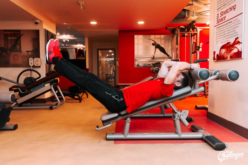 Что делать в тренажёрном зале: 6 мощных упражнений для пресса. Изображение номер 2