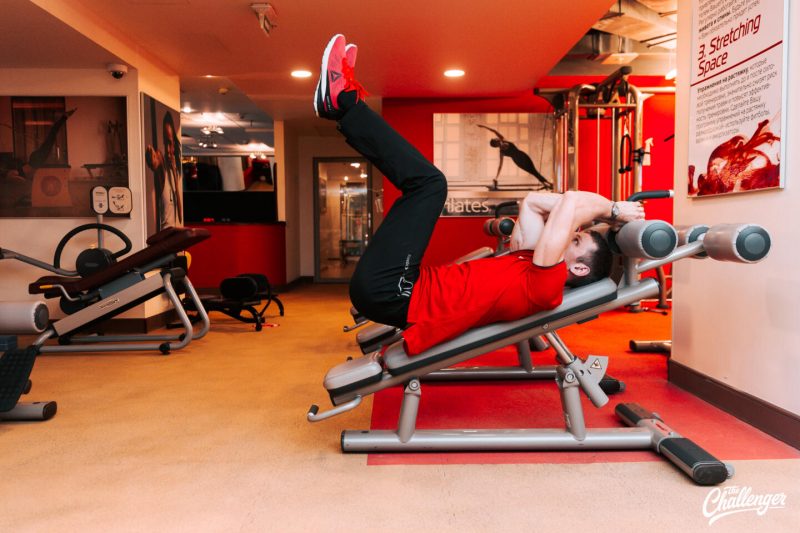 Что делать в тренажёрном зале: 6 мощных упражнений для пресса. Изображение номер 4