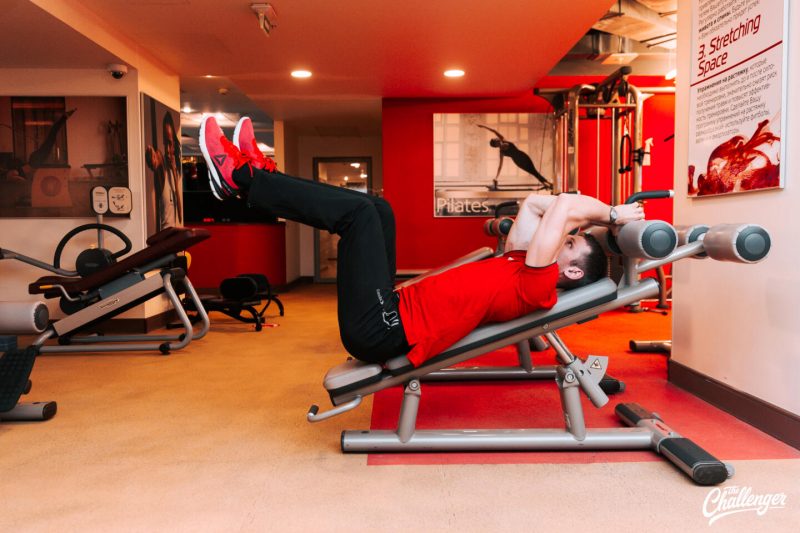 Что делать в тренажёрном зале: 6 мощных упражнений для пресса. Изображение номер 5