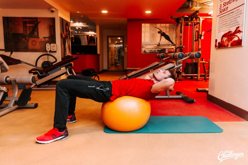 Что делать в тренажёрном зале: 6 мощных упражнений для пресса. Изображение номер 11