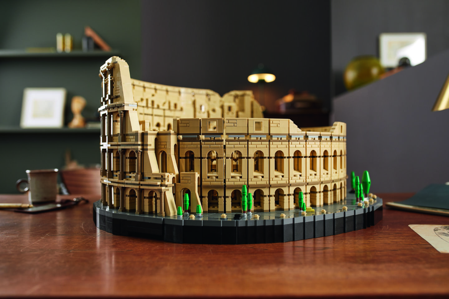 Компания LEGO выпустила конструктор «Колизей» из 9 тысяч деталей. Изображение номер 2