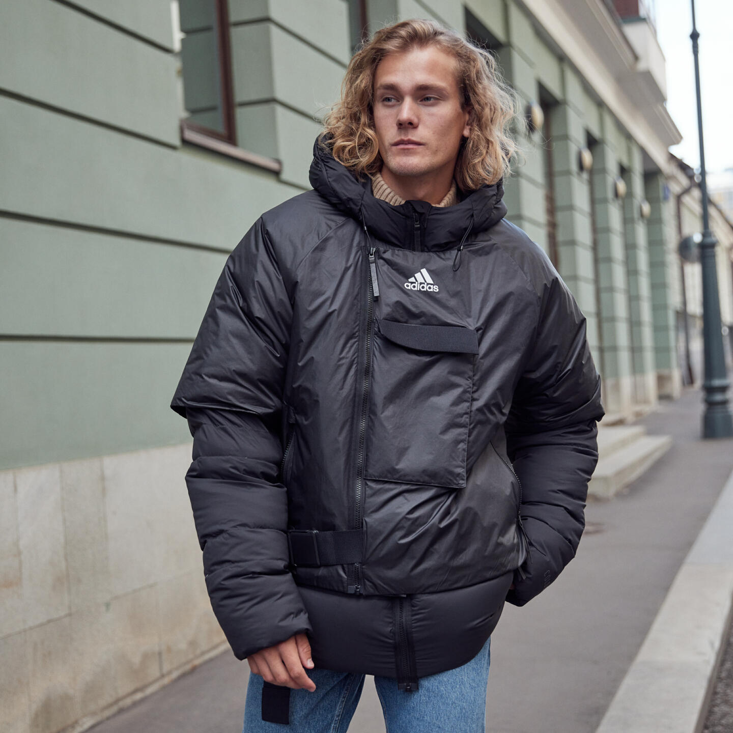 Бренд adidas представил новую коллекцию верхней одежды для зимы. Изображение номер 3