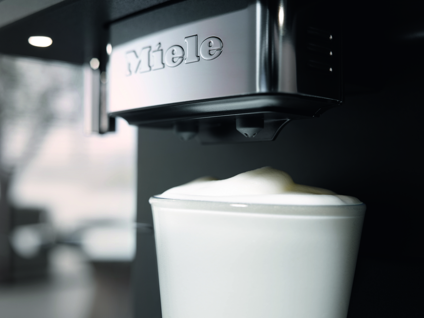 Бренд Miele представил новую линейку кофемашин. Изображение номер 1