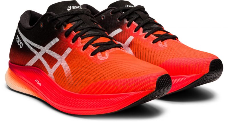 Бренд ASICS представил модели кроссовок, оптимизированные под разные техники бега. Изображение номер 2