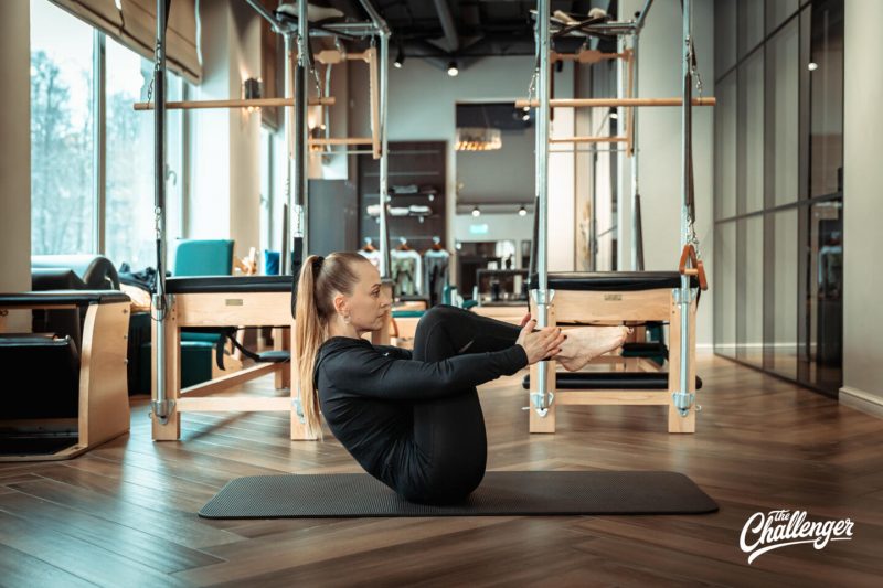 6 простых упражнений из пилатеса для развития баланса. Изображение номер 1