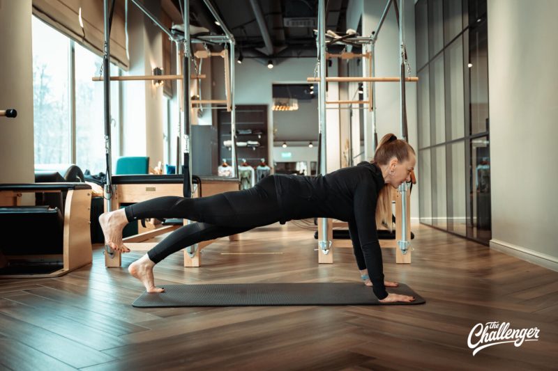 6 простых упражнений из пилатеса для развития баланса. Изображение номер 9