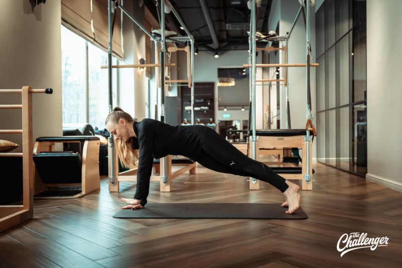 6 простых упражнений из пилатеса для развития баланса. Изображение номер 22