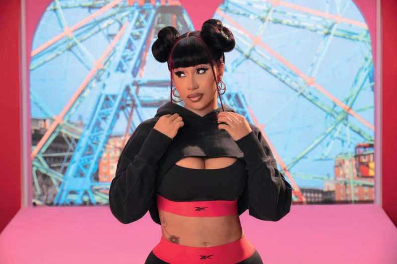 Бренд Reebok представил коллаборацию с хип-хоп-исполнительницей Карди Би. Изображение номер 3