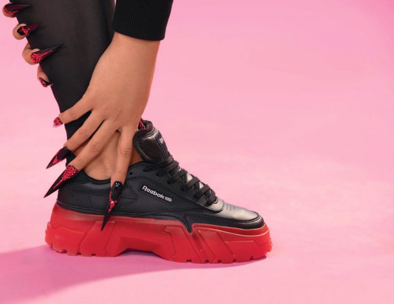 Бренд Reebok представил коллаборацию с хип-хоп-исполнительницей Карди Би. Изображение номер 4