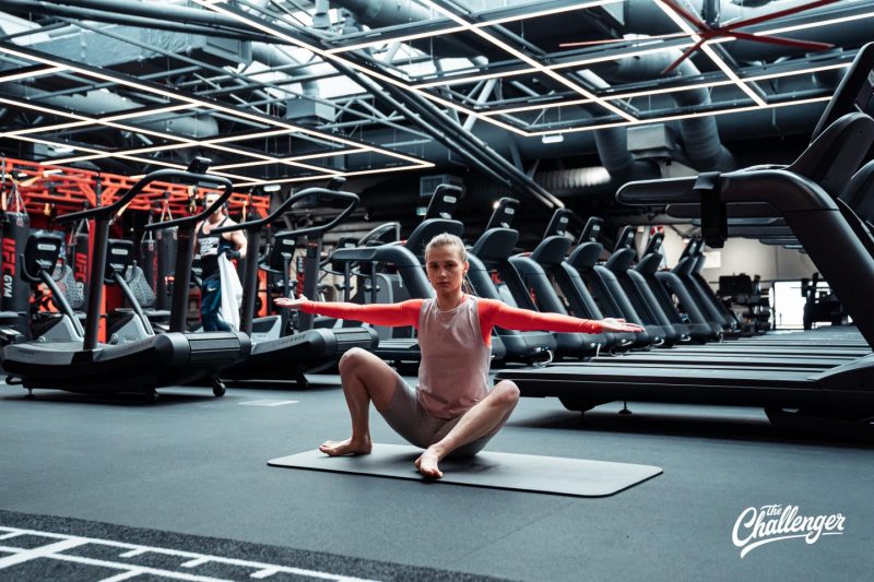 Динамическая растяжка: 5 упражнений, с которых нужно начинать тренировку. Изображение номер 13