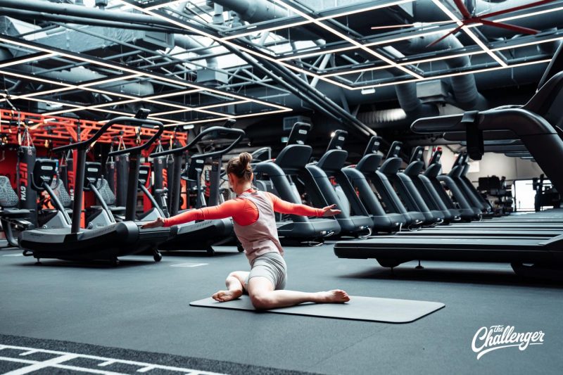 Динамическая растяжка: 5 упражнений, с которых нужно начинать тренировку. Изображение номер 15