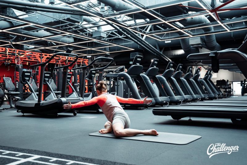 Динамическая растяжка: 5 упражнений, с которых нужно начинать тренировку. Изображение номер 16