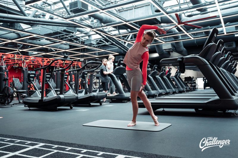 Динамическая растяжка: 5 упражнений, с которых нужно начинать тренировку. Изображение номер 6