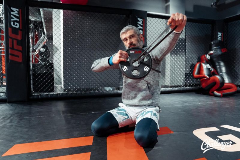 Тренировка борцов MMA: 5 упражнений, которые помогут в бою. Изображение номер 15