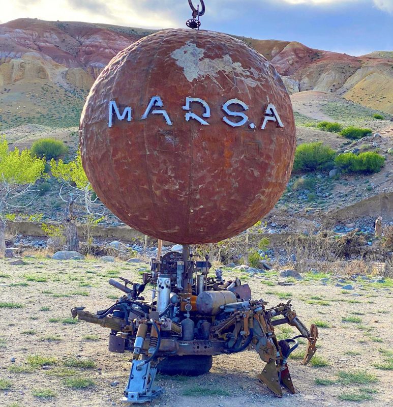 Просто космос: трекинг по разноцветным «марсианским» горам на Алтае. Изображение номер 1