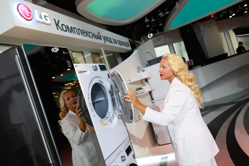 Бренд LG провёл паблик-ток о роли техники в жизни современной семьи и представил новинки. Изображение номер 1