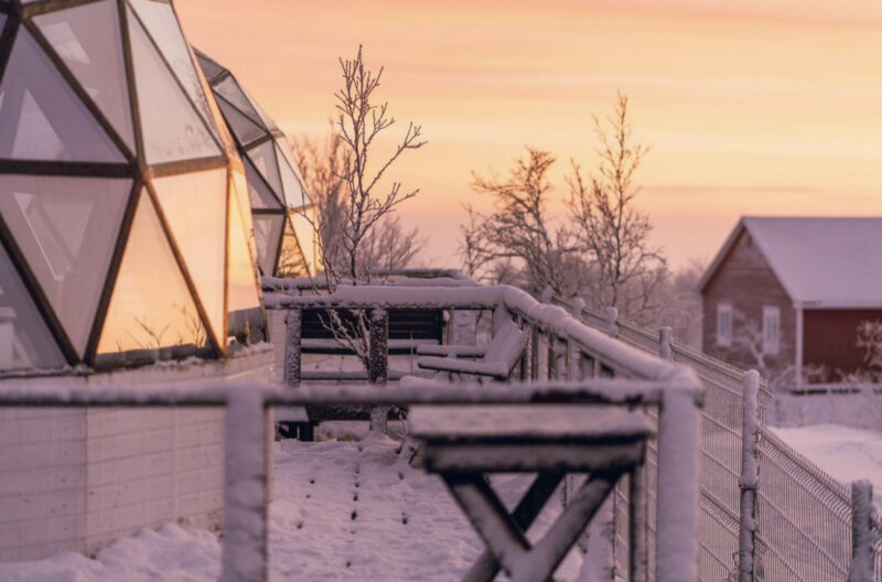 10 классных глэмпингов для зимнего отдыха в окружении природы. Изображение номер 1