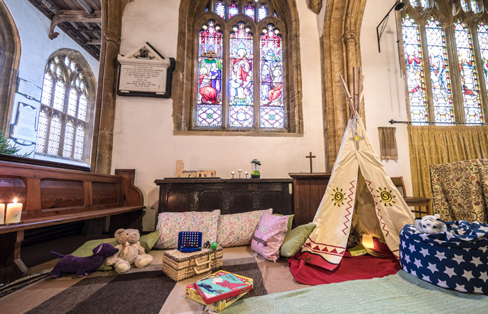 Необычное и крутое: что такое чемпинг и зачем ночевать в старинных церквях. Изображение номер 5