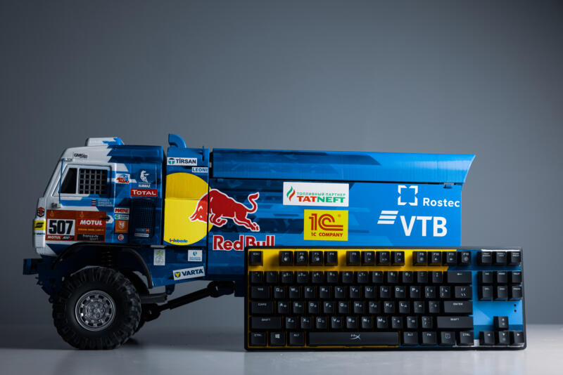 Благотворительный фонд Wings for Life разыгрывает уникальный компьютер. Изображение номер 2