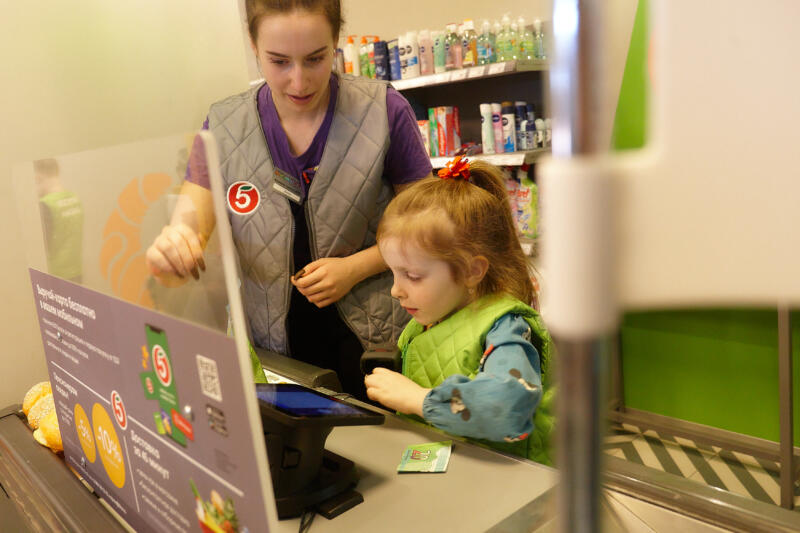 Модель магазина «Пятёрочка» появилась в детском городе профессий. Изображение номер 1